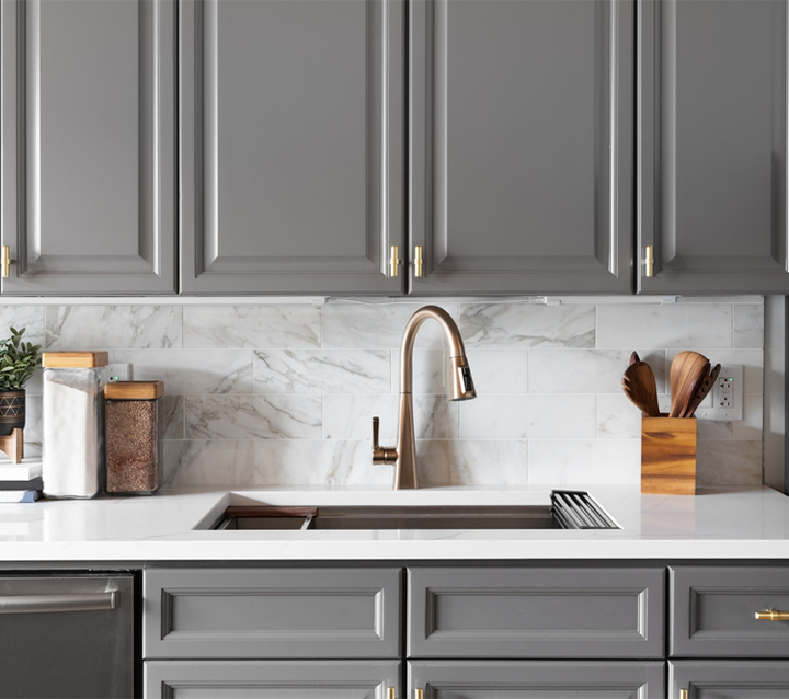 White Marble Countertop with Light Gray Veining for Dark Gray Cabinets White Marble Countertop with Light Gray Veining for Dark Gray Cabinets