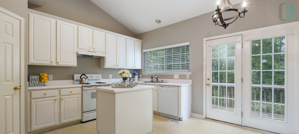 Classic White Shaker Cabinets